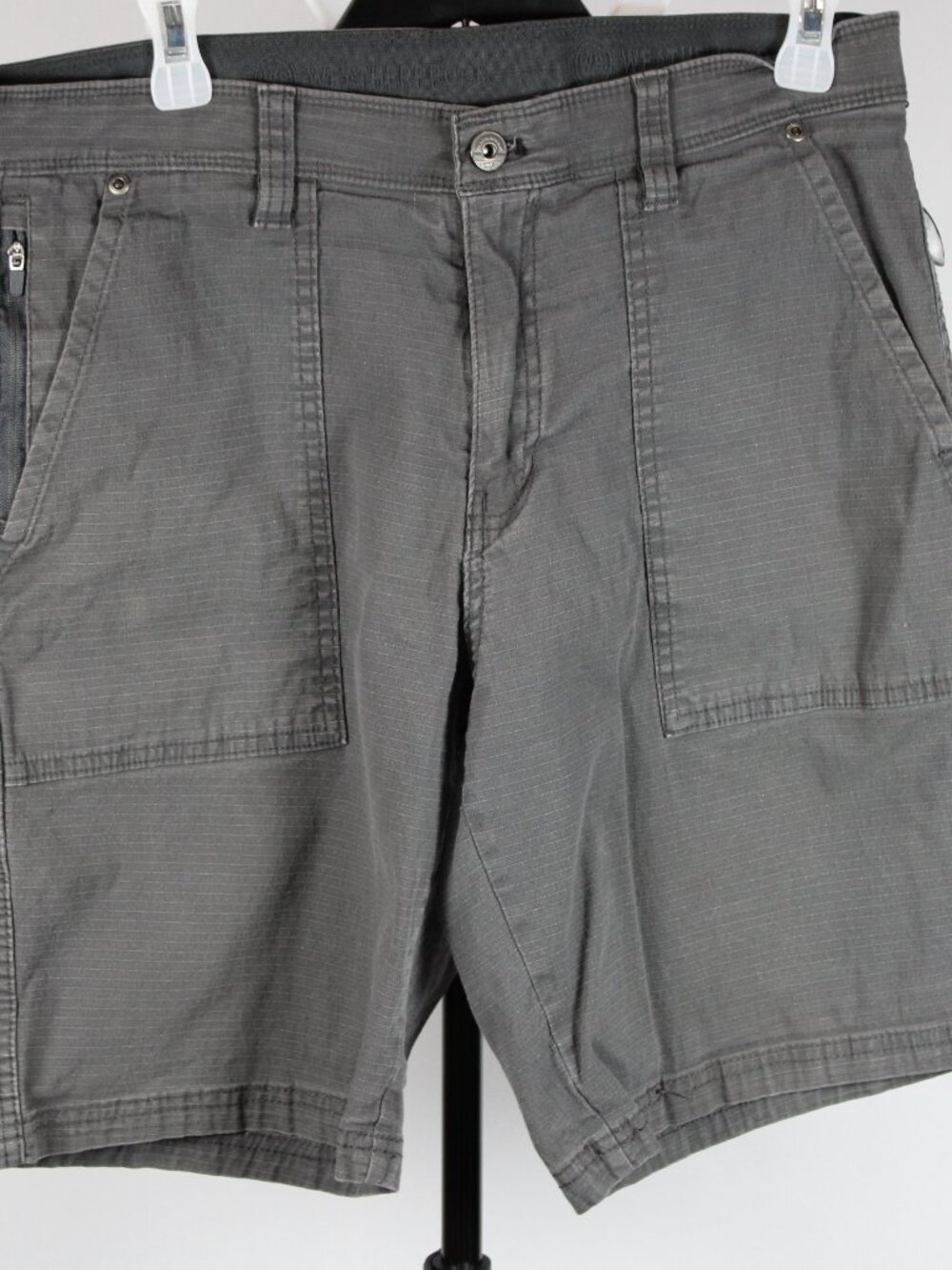 WP Weatherproof Gray Trail Utility Cargo Shorts Zipper Pocket Modern Fit